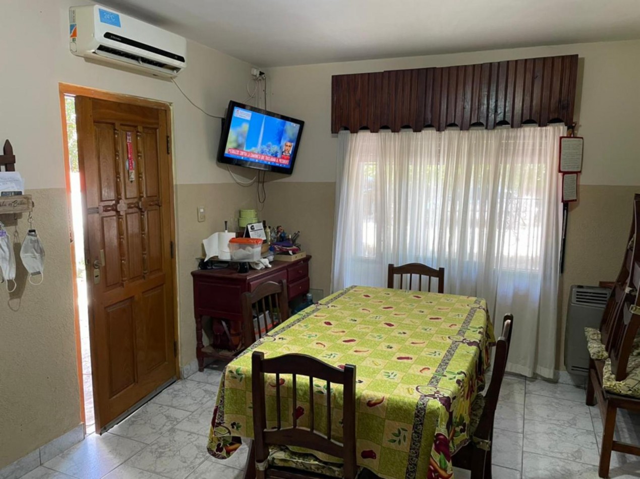 Casa de 4 ambientes - Venta - Castelar Sur