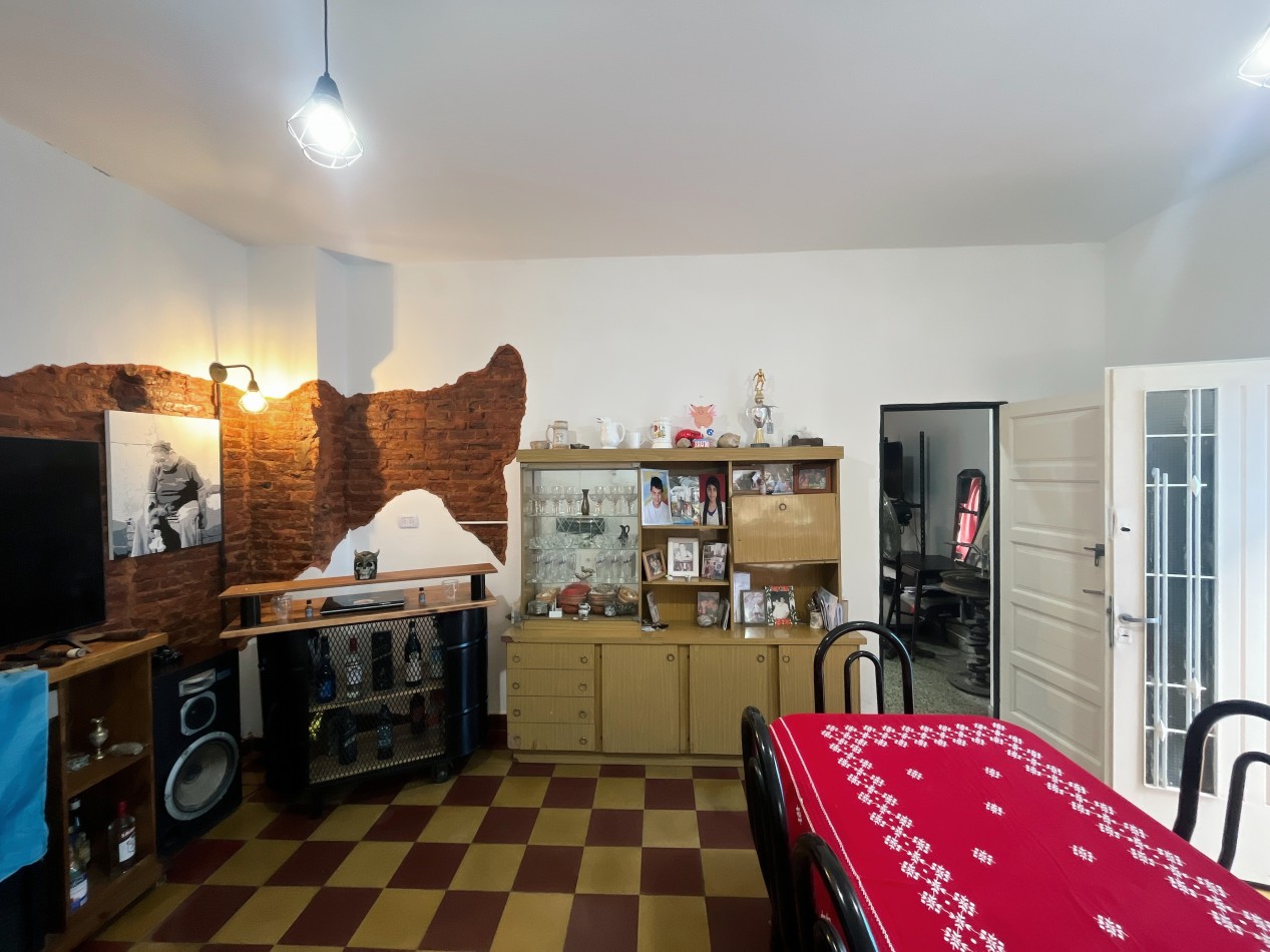 Foto Casa en Venta en Moron, Buenos Aires - U$D 62.000 - pix875721108 - BienesOnLine