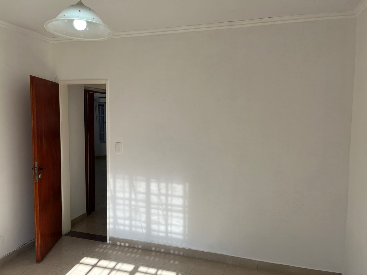 Impecable casa de 3 ambientes en alquiler - Libertad