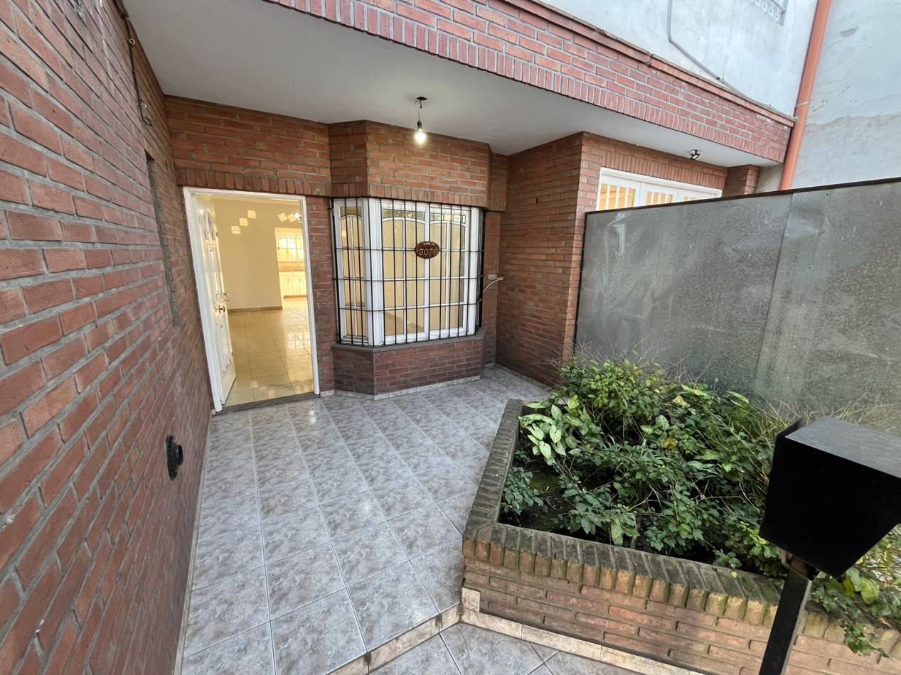 Impecable casa de 3 ambientes en alquiler - Libertad