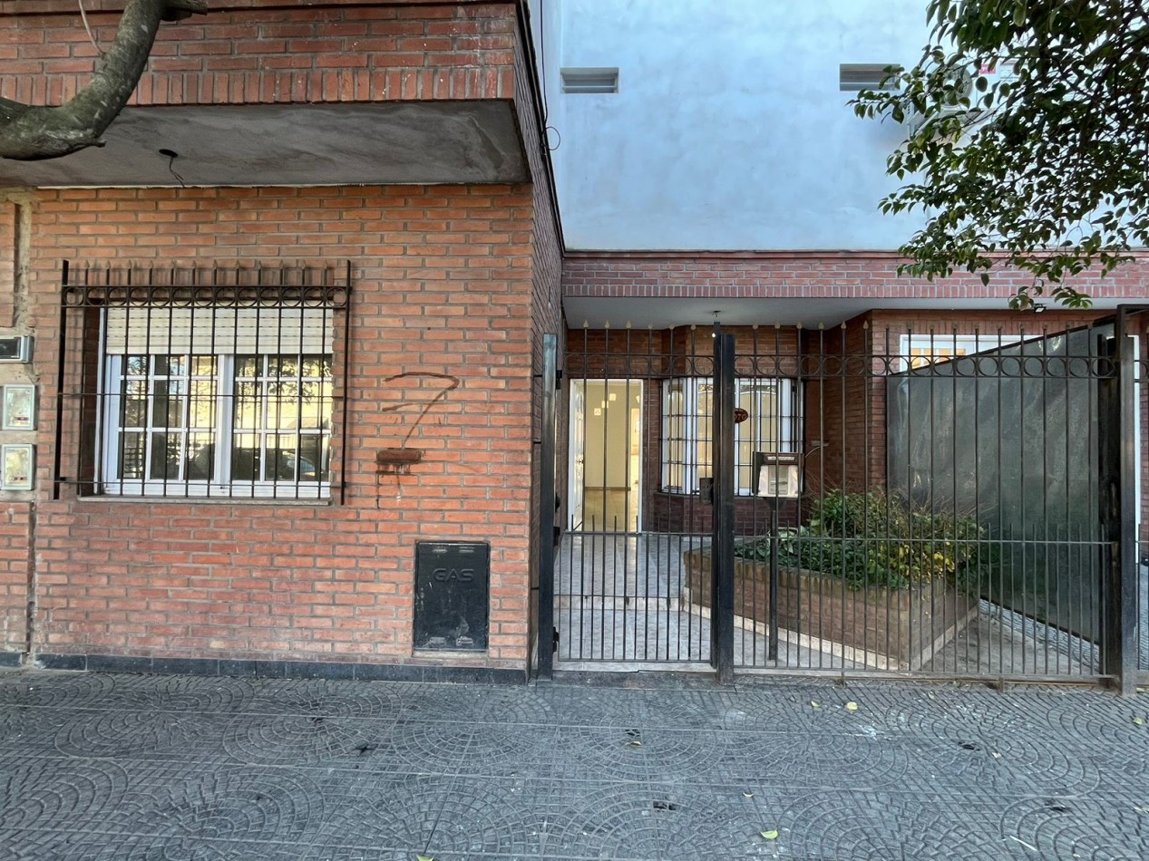 Impecable casa de 3 ambientes en alquiler - Libertad