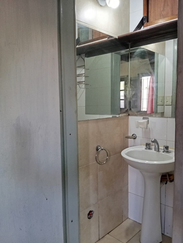 Galpon de 150 metros² con oficina ubicado a 200 metros de Aguero y Don Bosco. 