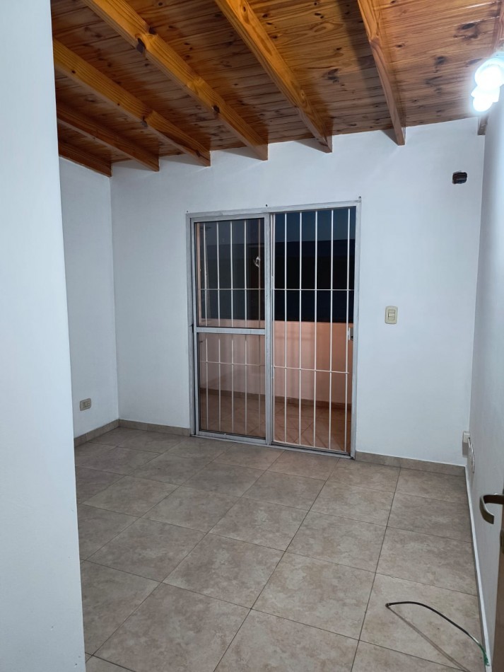 Hermoso departamento de 2 ambientes en venta - Moron Centro