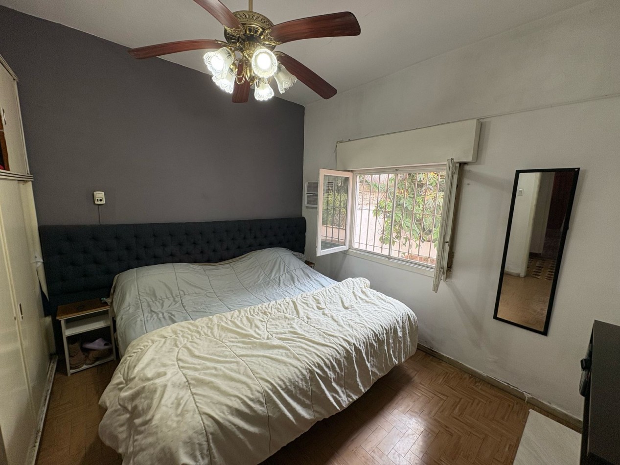 ¡Oportunidad! Casa de 3 Ambientes en Moron - En Venta - Apto Credito