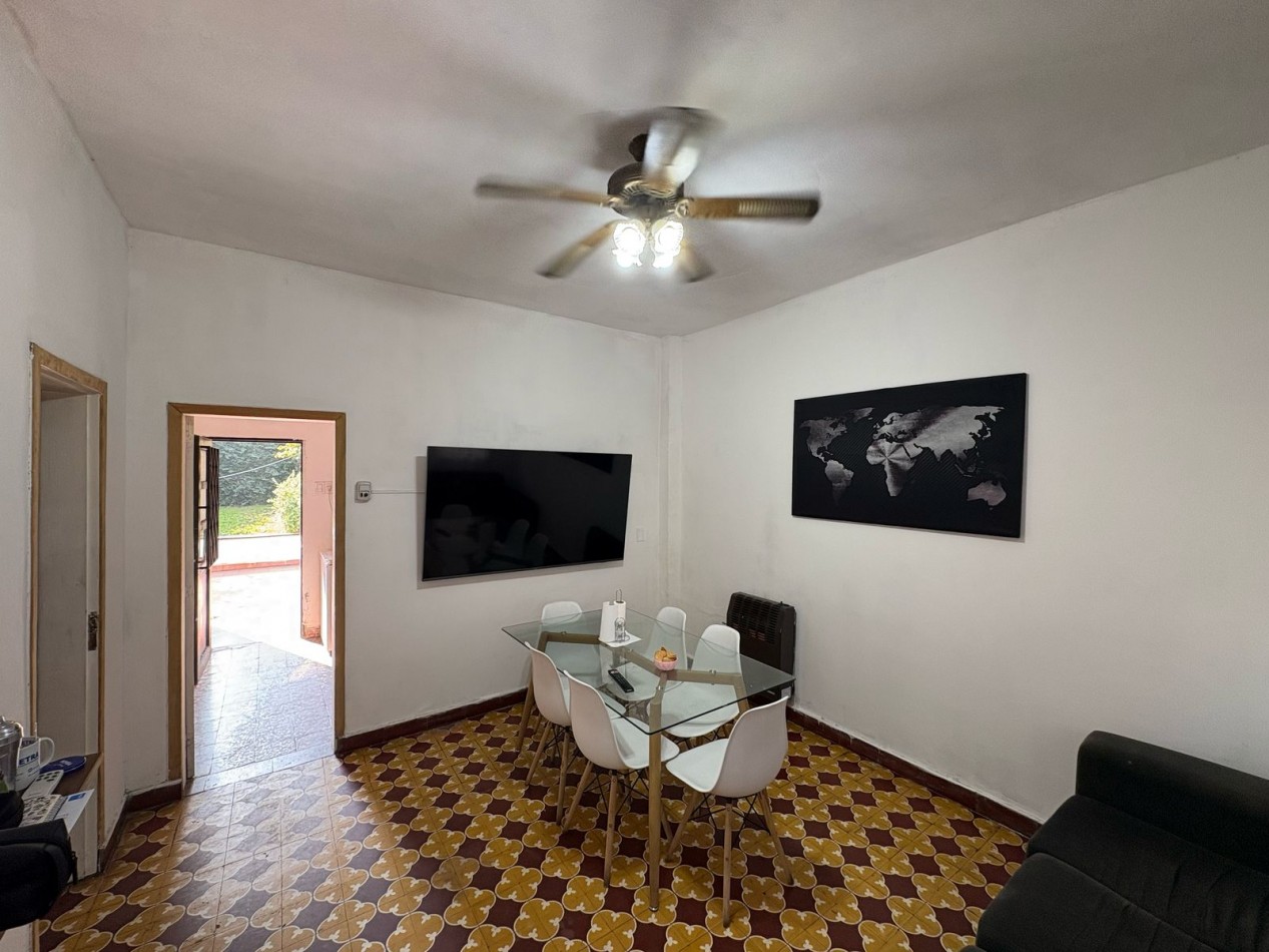 ¡Oportunidad! Casa de 3 Ambientes en Moron - En Venta - Apto Credito