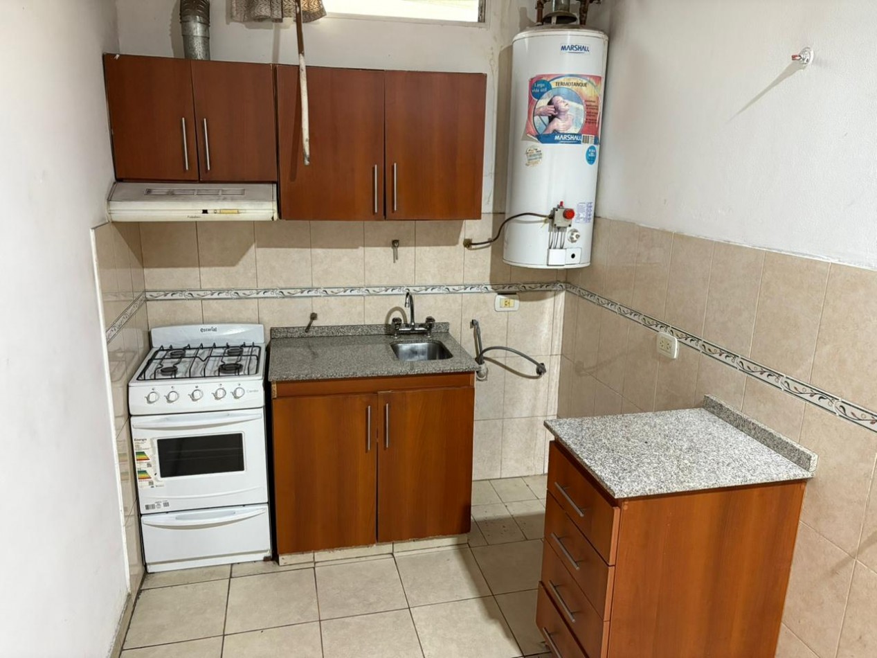 Departamento de 2 Ambientes en Alquiler sobre Avenida - Castelar Sur - Zona Base Aerea