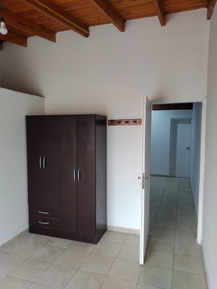 Departamento de 2 Ambientes en Alquiler sobre Avenida - Castelar Sur - Zona Base Aerea