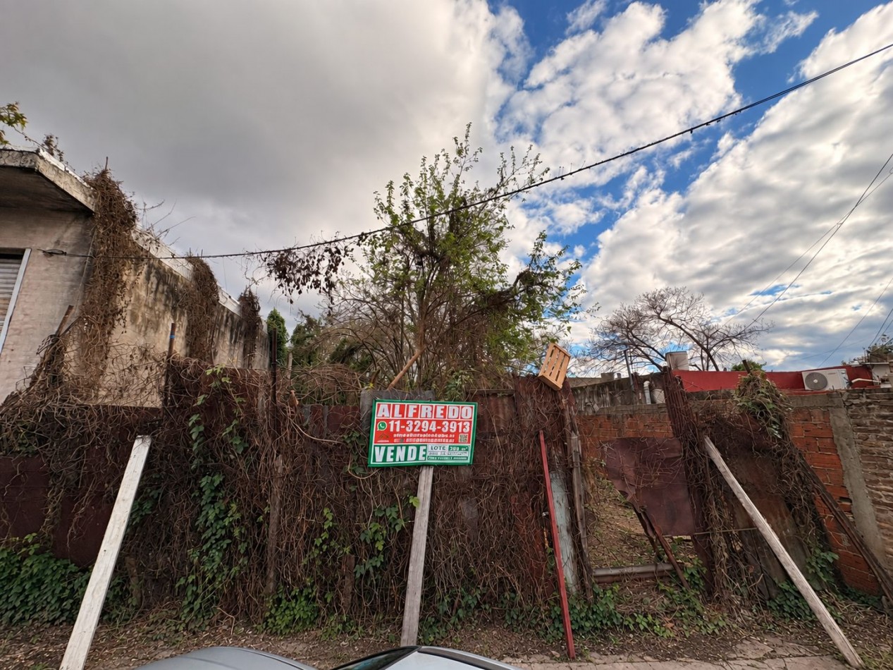 Lote de 10 × 30 metros - En Venta - Castelar Sur - a metros de Avenida Eva Peron
