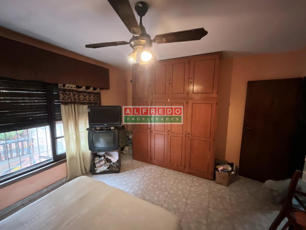 Casa de 4 ambientes en Venta - Castelar Sur