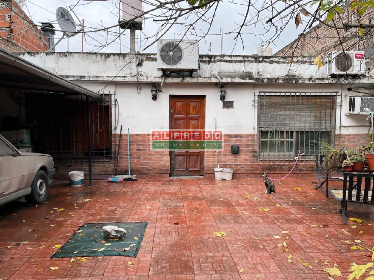 Casa de 4 ambientes en Venta - Castelar Sur