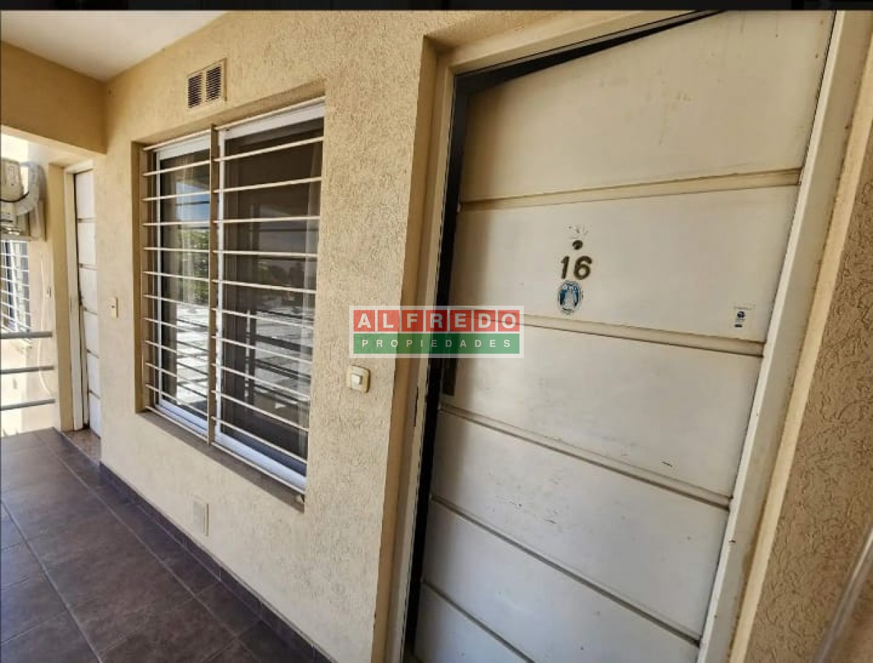 Luminoso 2 ambientes con cochera en Moron Sur - Ideal inversor o primera vivienda