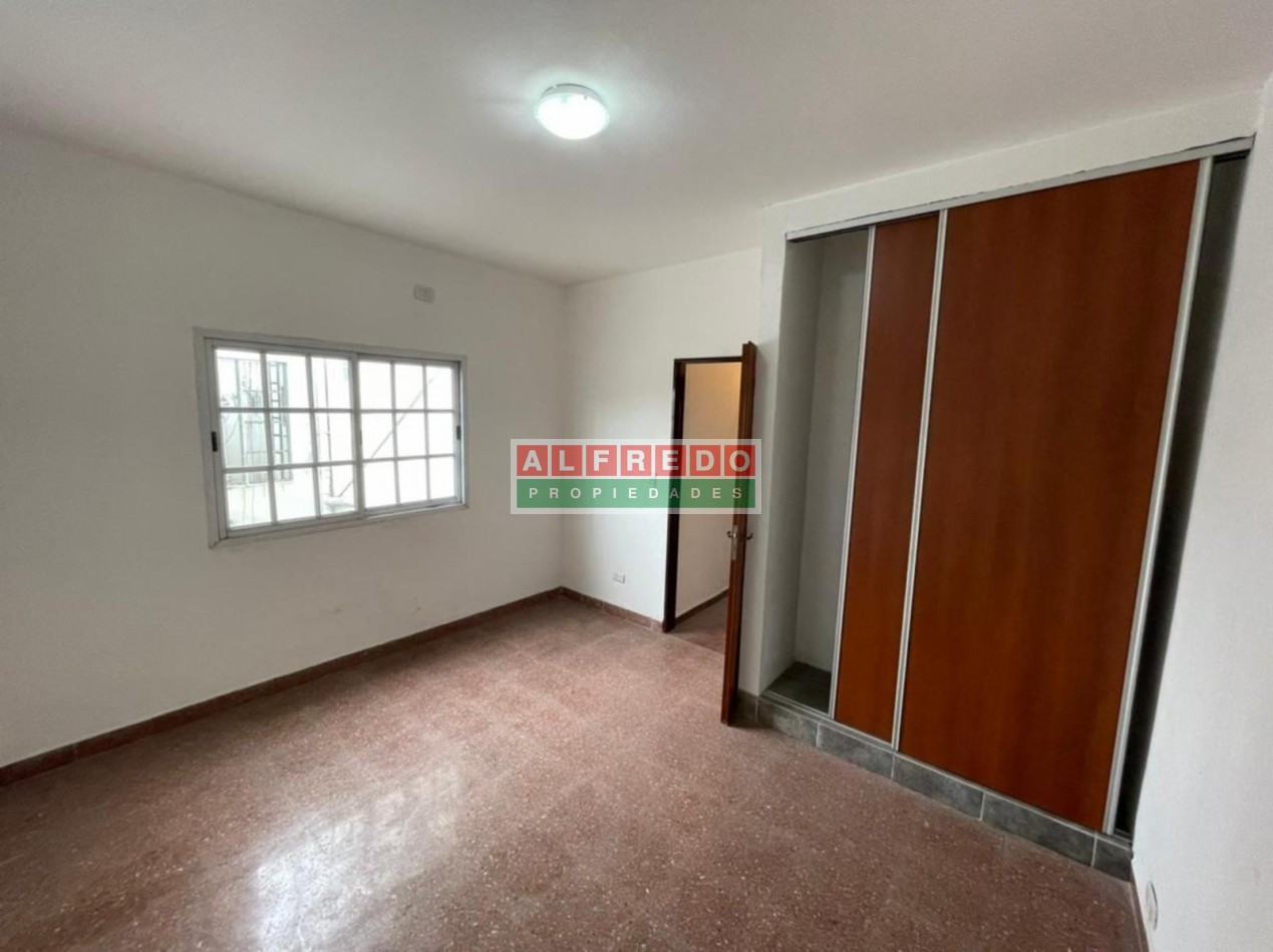 Departamento a estrenar sobre avenida 1er piso- Isidro Casanova