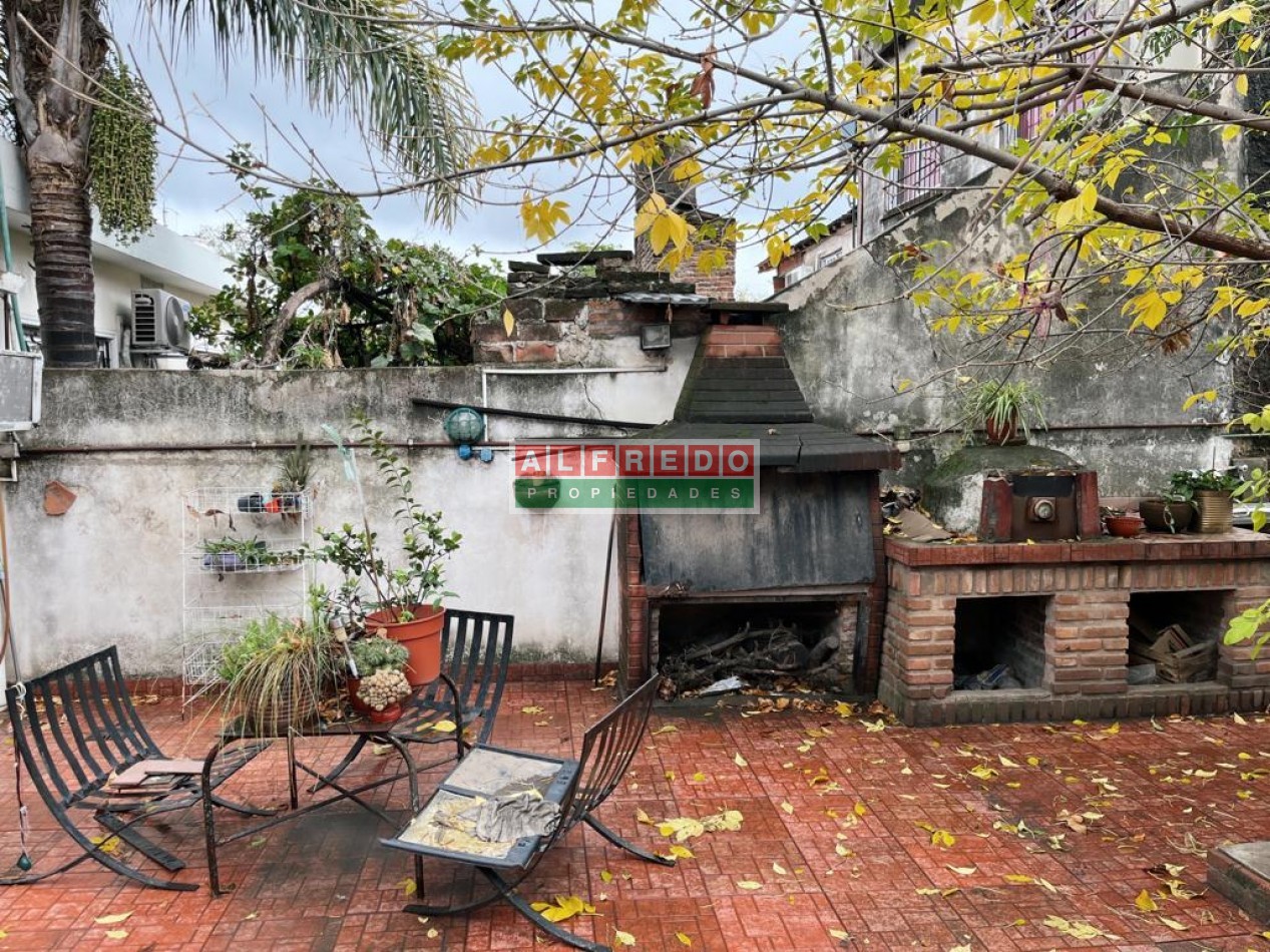 Casa de 4 ambientes en Venta - Castelar Sur