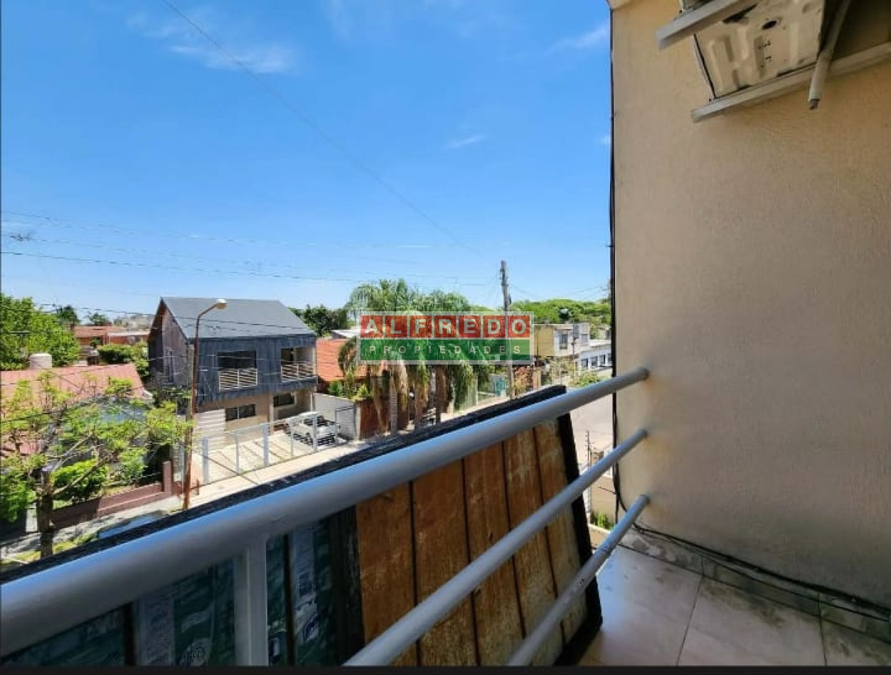 Luminoso 2 ambientes con cochera en Moron Sur - Ideal inversor o primera vivienda