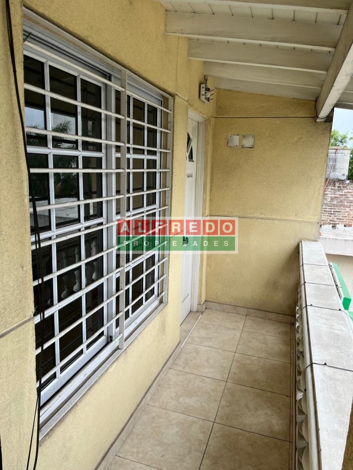 Hermoso departamento de 2 ambientes en venta - Moron Centro
