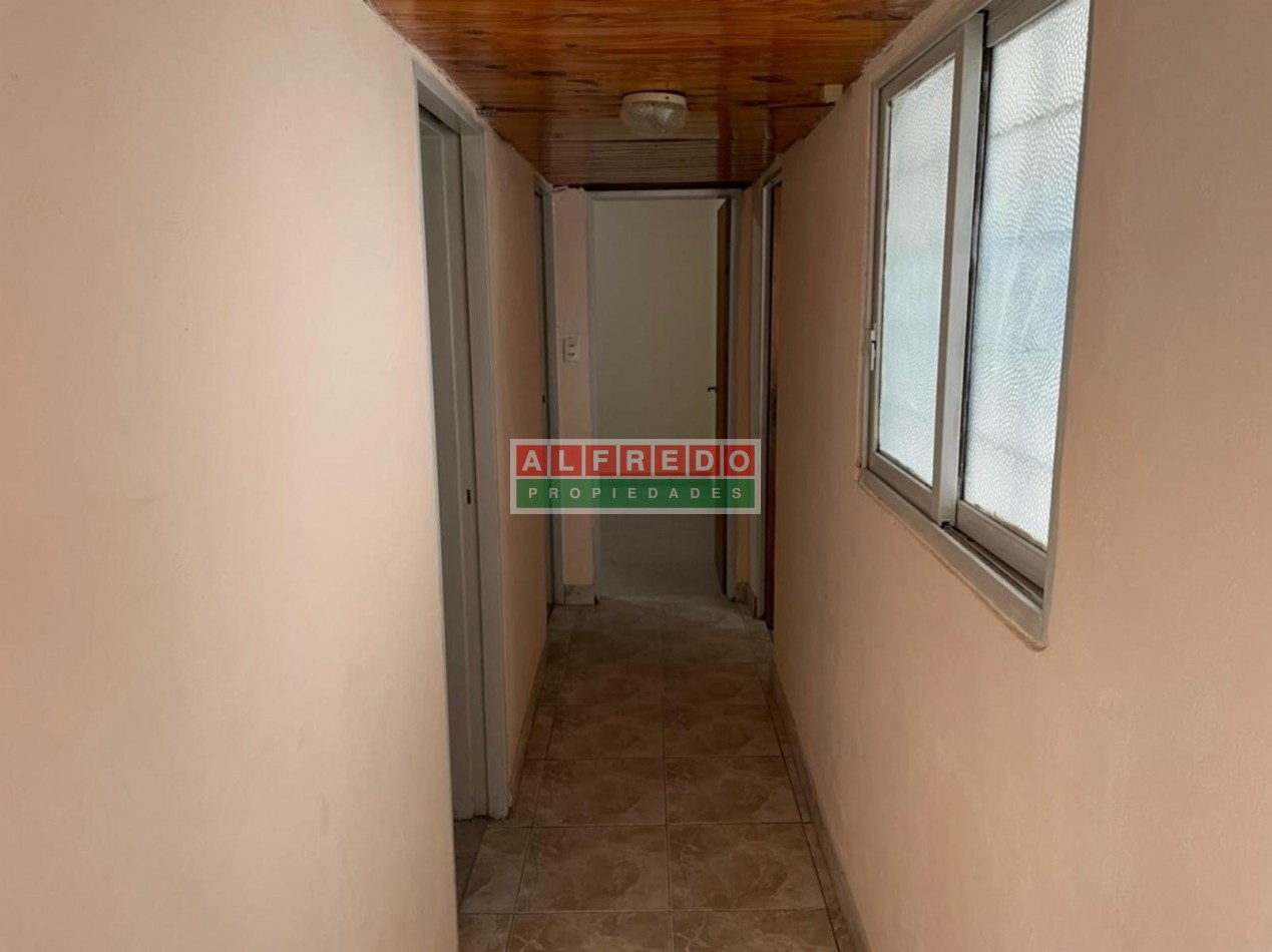 Casa con 2 departamentos en Venta - Oportunidad para Inversores - Libertad