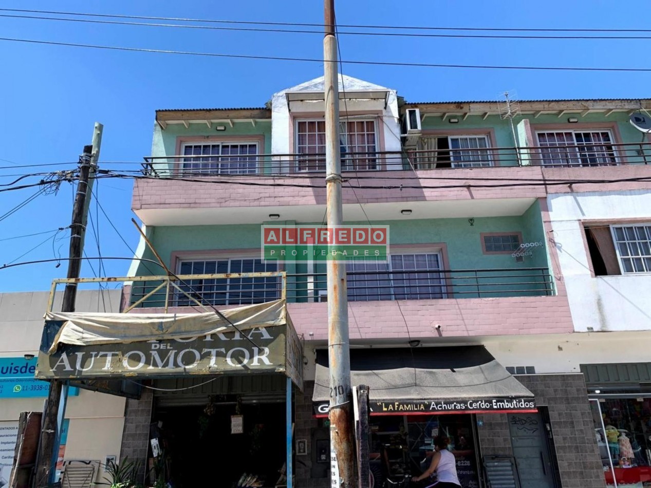 Departamento a estrenar sobre avenida 1er piso- Isidro Casanova