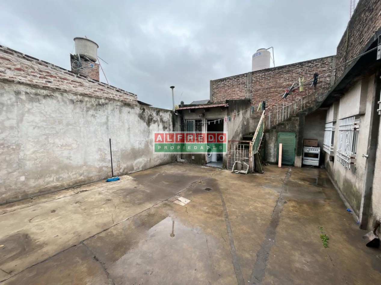 Casa de 4 ambientes en Venta - Castelar Sur