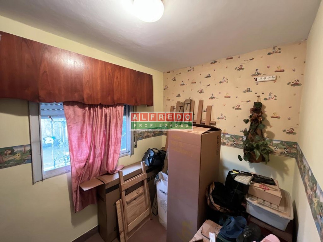 Casa de 4 ambientes en Venta - Castelar Sur