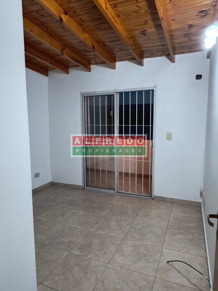 Hermoso departamento de 2 ambientes en venta - Moron Centro