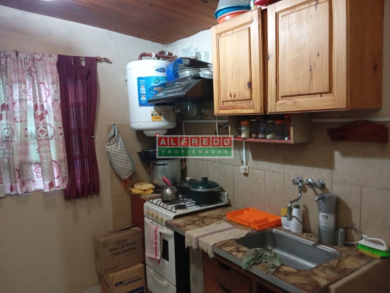 Casa de 2 Ambientes mas Departamento Monoambiente en Venta - Rafael Castillo - A Refaccionar