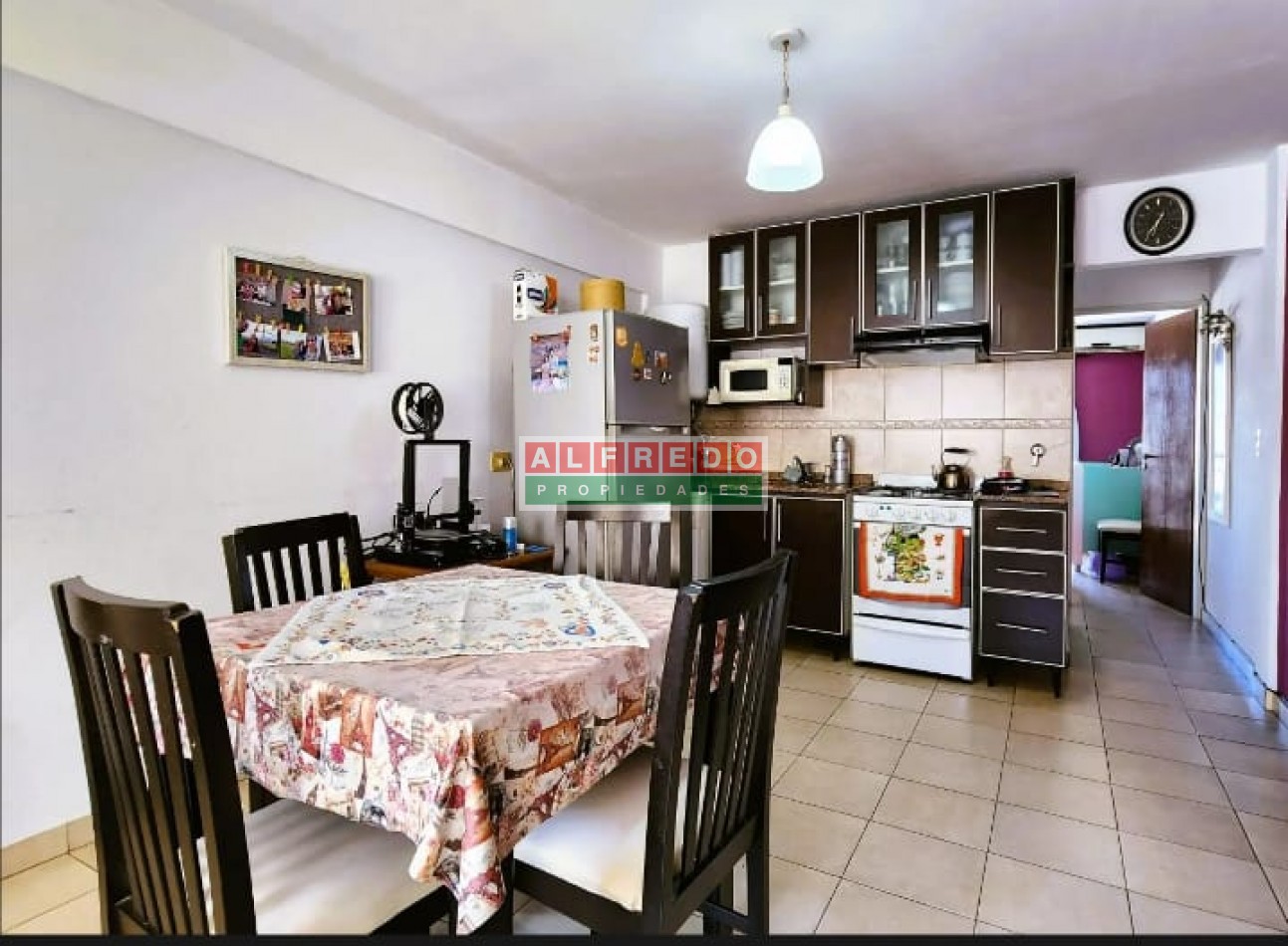 Luminoso 2 ambientes con cochera en Moron Sur - Ideal inversor o primera vivienda