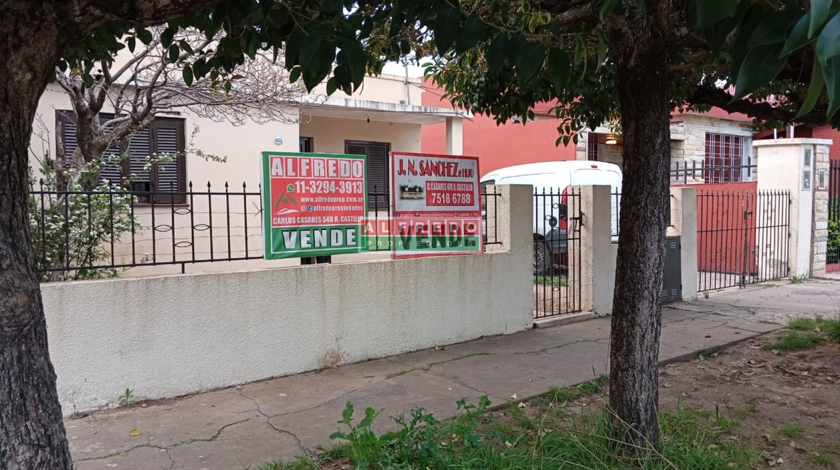 Casa de 2 Ambientes mas Departamento Monoambiente en Venta - Rafael Castillo - A Refaccionar