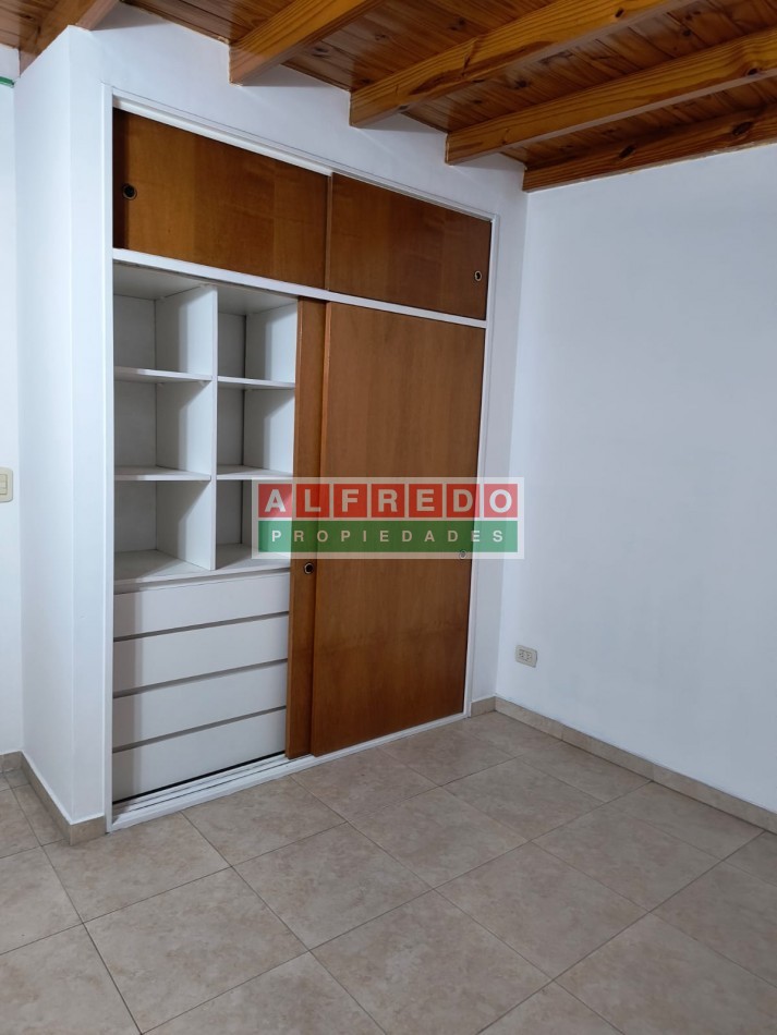 Hermoso departamento de 2 ambientes en venta - Moron Centro