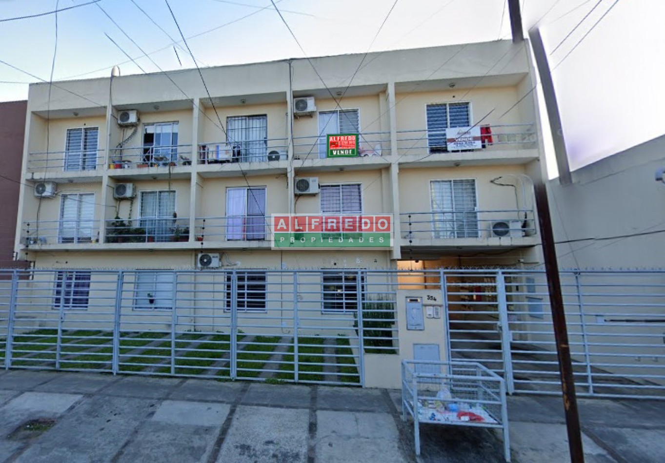 Luminoso 2 ambientes con cochera en Moron Sur - Ideal inversor o primera vivienda
