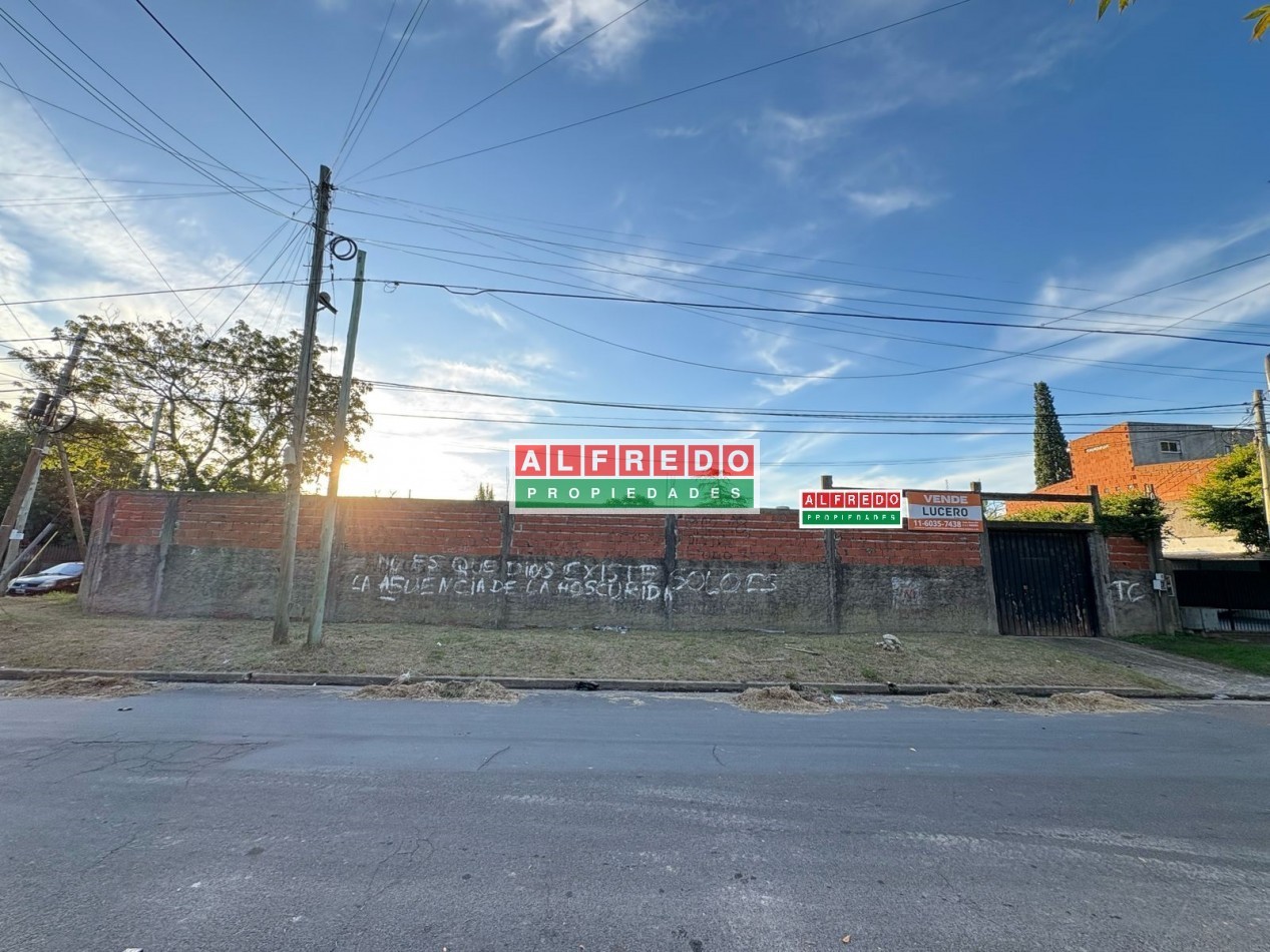 Lote en esquina en venta - Moron sur