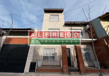 Casa de Calidad y Gran Amplitud - Lista para Disfrutar -  Libertad - Acepta permuta menor valor