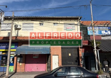 Departamento de 2 Ambientes en Alquiler sobre Av. Baradero - Moron Sur