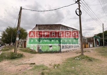 Local Comercial en Esquina con Vivienda - Av. Jose B. Polledo y Lacar, Rafael Castillo